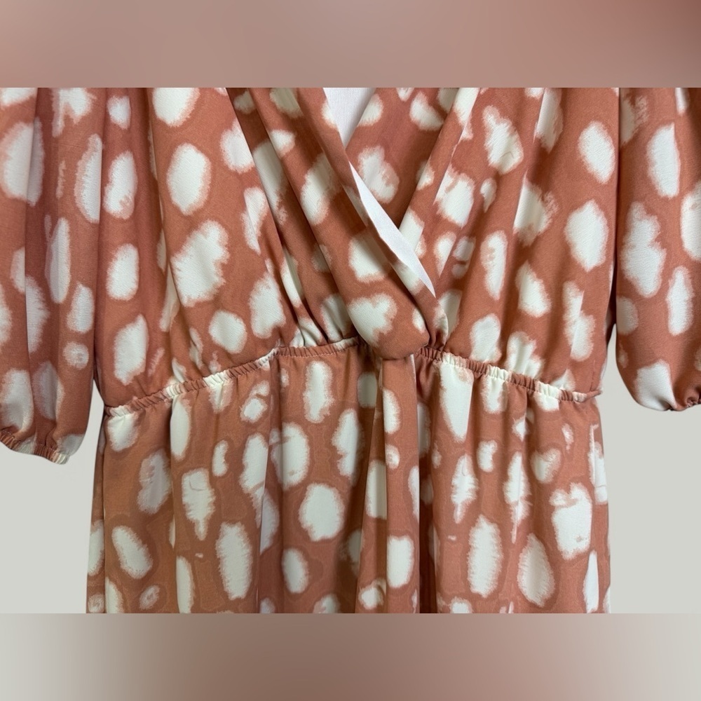 SAINTS & HEARTS Dress Women Size Small Tan White Midi Off-shoulder 3/4 Sleeves - Picture 11 of 14